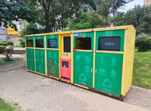 于洪區(qū)小區(qū)智能垃圾分類箱成擺設(shè)，城市生活垃圾經(jīng)營(yíng)服務(wù)回應(yīng)改進(jìn)措施